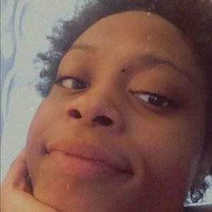 Meet your Posher, Rae